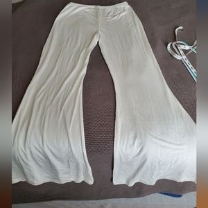 Hara the label Frankie flares white L